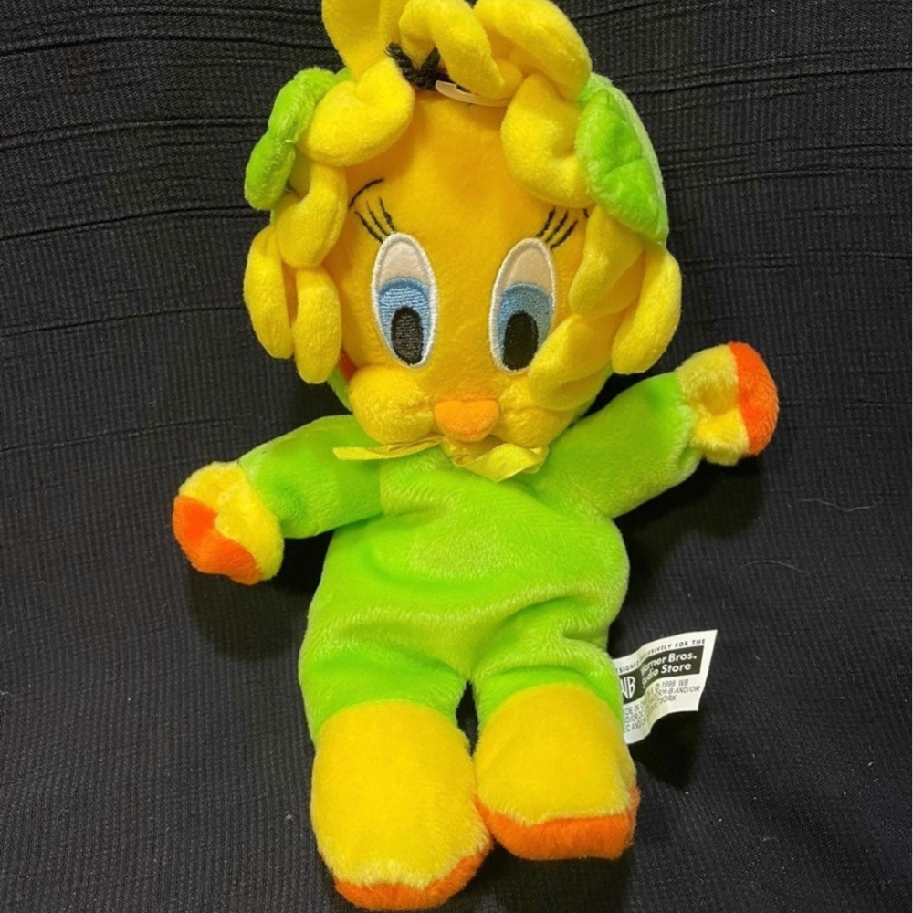 Warner Bros Flower Tweety Plush Looney Tunes